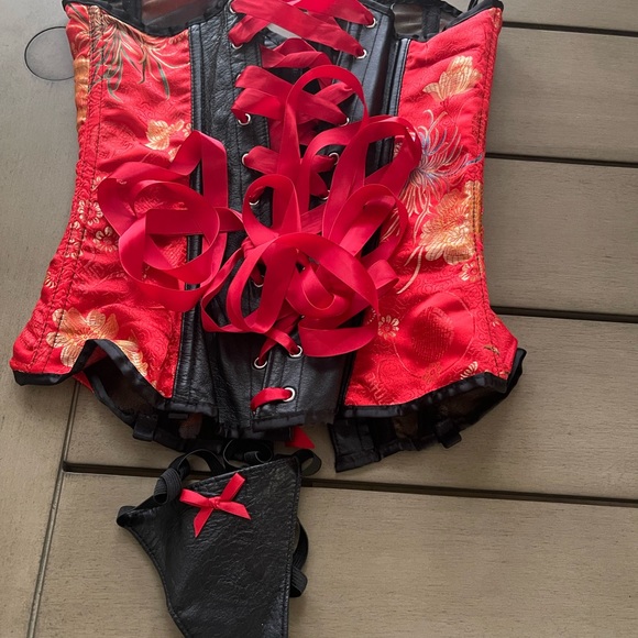 Adam and eve corset size s - Picture 2 of 4